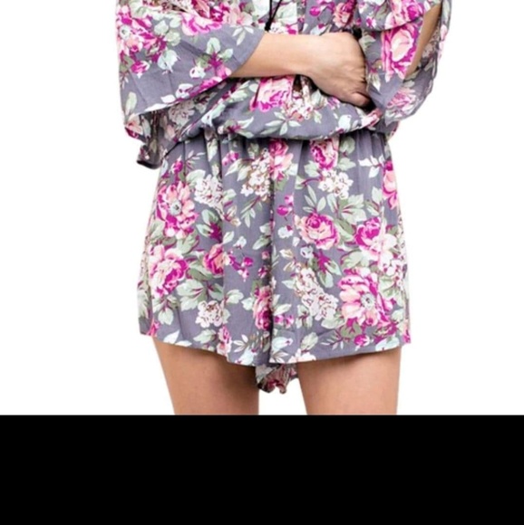 Romper - Picture 2 of 3